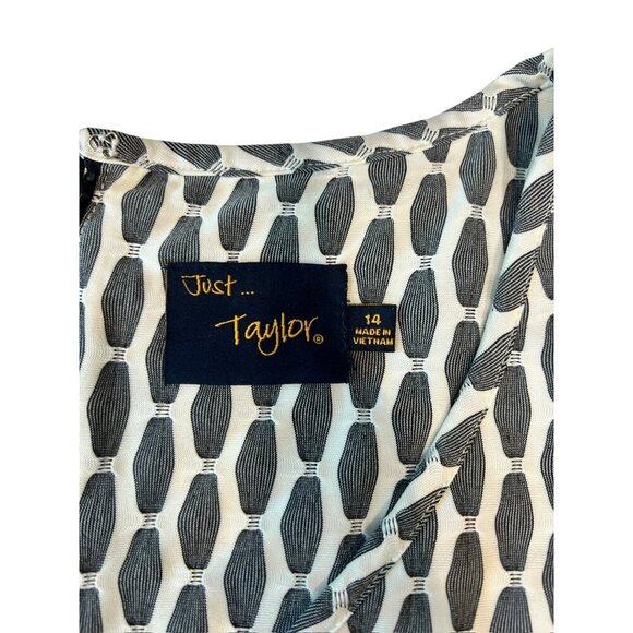 Just Taylor Women's Grey & White Sleeveless Dress - Picture 6 of 9